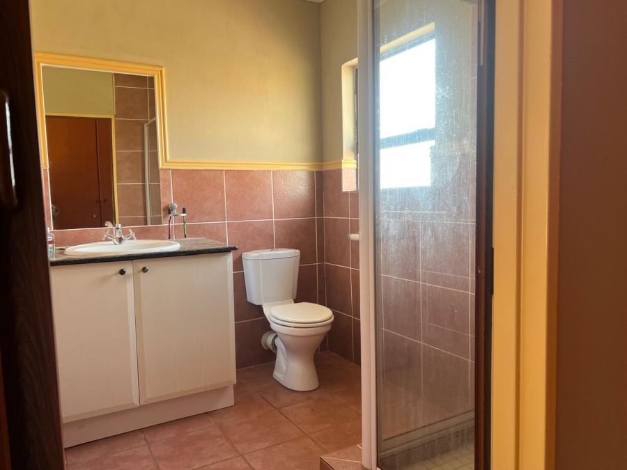 To Let 3 Bedroom Property for Rent in Waterval East North West